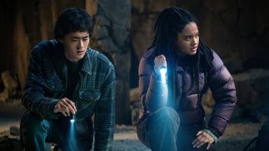 Monarch: Legado de monstruos 1x8