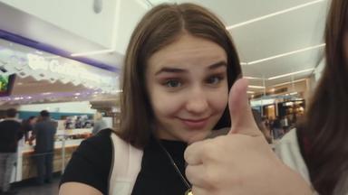 Malas influencias: El lado oscuro de las redes en la infancia 1x1